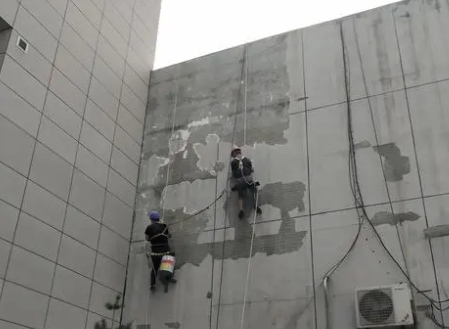 梁河楼顶漏水维修公司分享下梁河外墙防水的注意事项