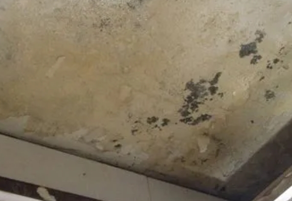 梁河阳台漏水维修公司分享下梁河卫生间渗水维修需要注意哪些问题。